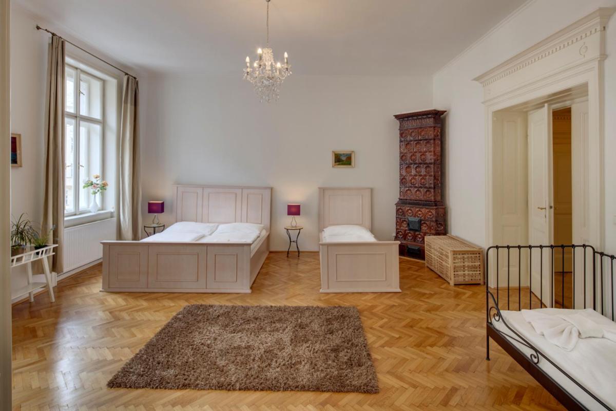 Apartamento Kaprova - Old Town Praga