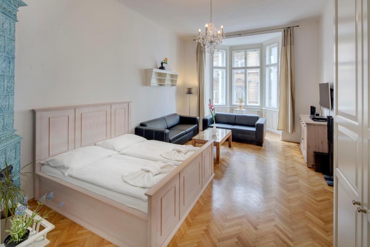 Apartamento Kaprova - Old Town Praga